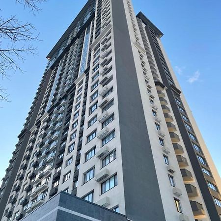 Victory-30 Luxury Apartment Center كييف المظهر الخارجي الصورة